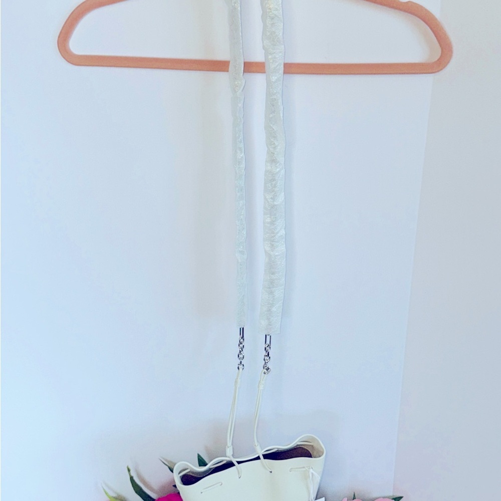 🤍MAISON MARGIELA🤍Tabi White Leather Bucket Bag - Picture 7 of 12